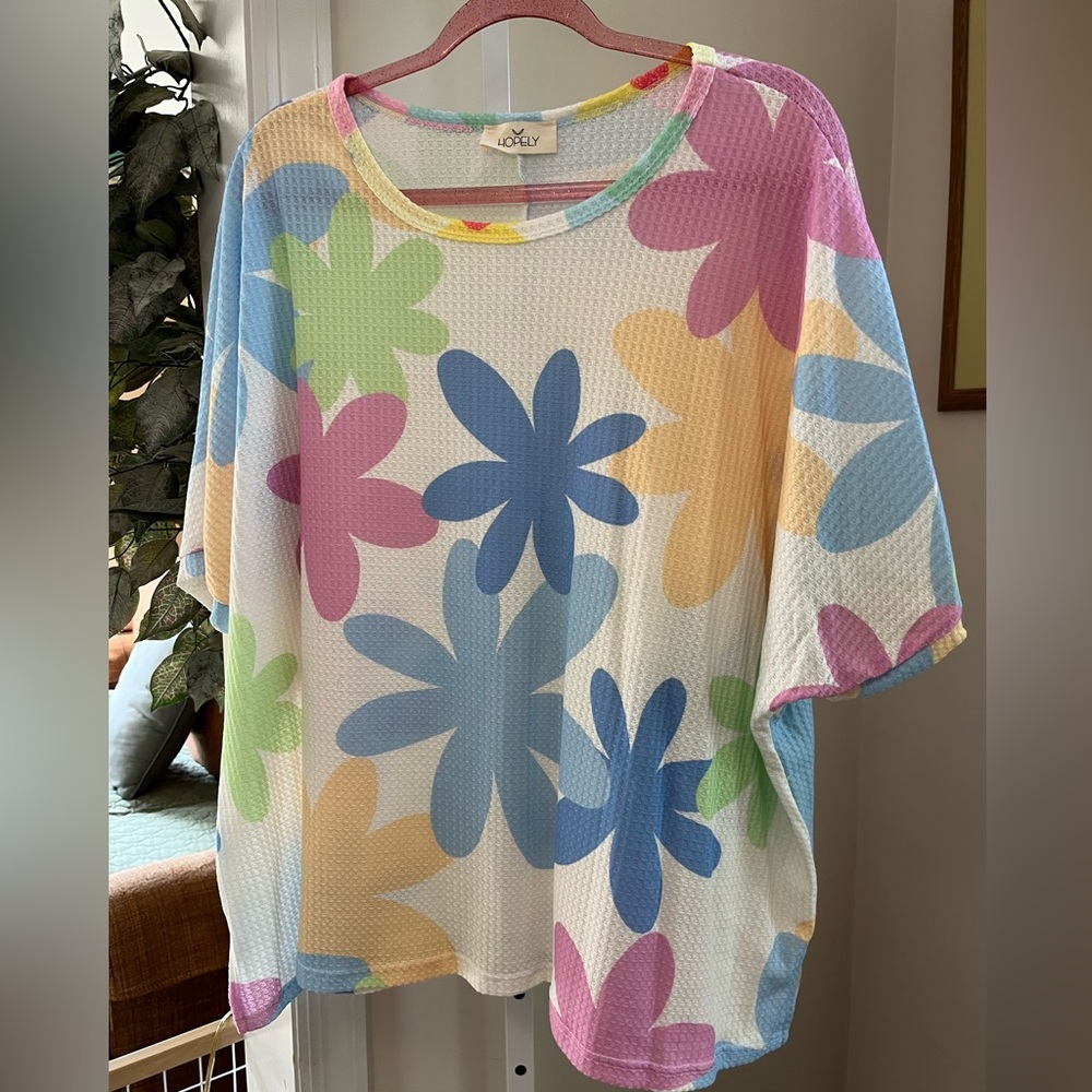 HOPELY SHORT SLEEVE WAFFLE KNIT TOP. NWOT. SIZE 1X. OVERSIZED